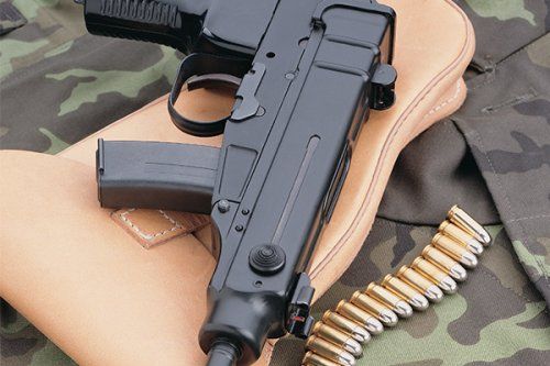 Inicio de la fabricación de la subametralladora mod. 61 Škorpion