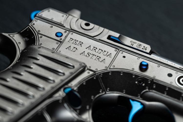 CZ 75 RAF: aukce dalších kusů z limitované edice pokračuje